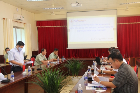 Ban Chỉ huy phòng chống thiên tai và tìm kiếm cứu nạn tỉnh Bình Phước kiểm tra tại Nhà máy Thủy điện Thác Mơ