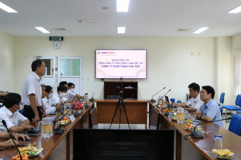 Quang cảnh chung tại buổi làm việc