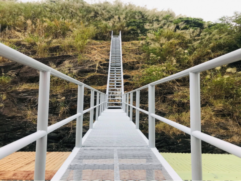Công trình cầu thang thoát hiểm tại Nhà máy Thủy điện Quảng Trị do  Phân xưởng Sửa chữa xây lắp