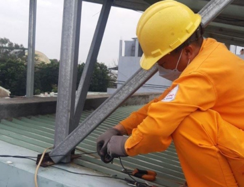 Ứng dụng của kỹ sư ngành Điện giúp khách hàng phát hiện sớm chạm chập điện