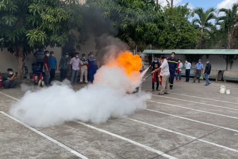 Ban chỉ huy và Đội Phòng cháy chữa cháy và Cứu nạn cứu hộ Cơ quan EVNGENCO2 tham gia huấn luyện, bồi dưỡng nghiệp vụ