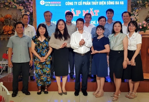 Thắt chặt mối quan hệ với các cơ quan Thông tấn Báo chí, Phóng viên