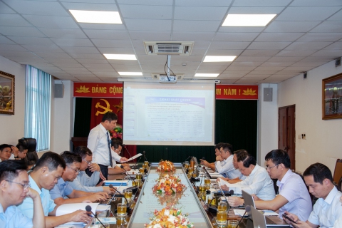 Đoàn công tác EVN làm việc tại Nhiệt điện Hải Phòng