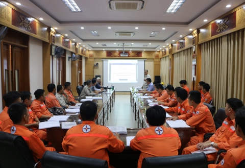 Nhiều kiến thức bổ ích từ lớp đào tạo “thí nghiệm điện cao áp các thiết bị trong nhà máy điện”