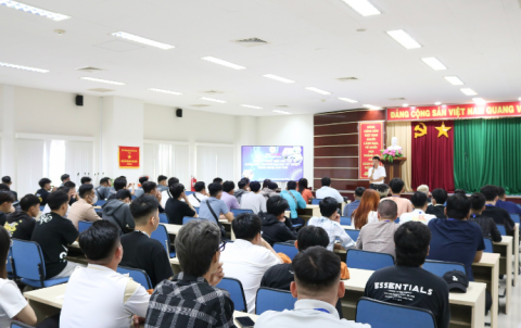 Gần 120 sinh viên CTUT tham quan tại Công ty Nhiệt điện Cần Thơ
