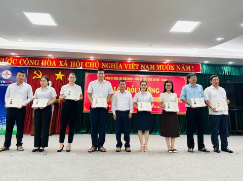 Thủy điện An Khê – Ka Nak bồi dưỡng kiến thức Quốc phòng và An ninh cho cán bộ đối tượng 4