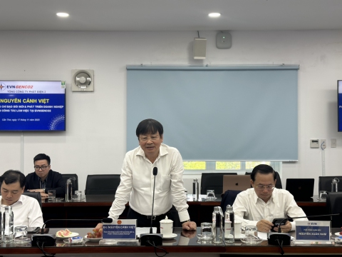 Ông Nguyễn Cảnh Việt – Phó Trưởng Ban chỉ đạo Đổi mới và Phát triển Doanh nghiệp – Văn phòng Chính phủ phát biểu tại cuộc họp
