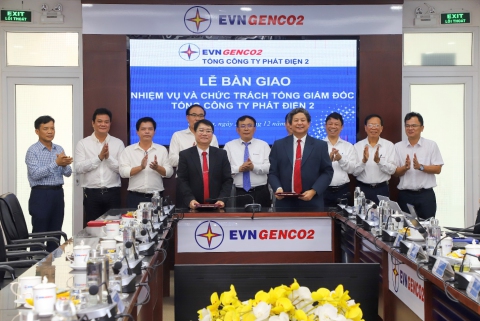 Bàn giao nhiệm vụ và chức trách Tổng Giám đốc Tổng công ty Phát điện 2