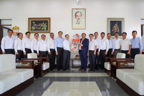 Lãnh đạo Thành phố Cần Thơ đến thăm EVNGENCO2 nhân ngày đi làm đầu năm Giáp Thìn