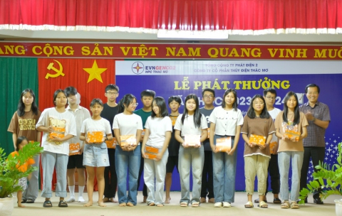 Thủy điện Thác Mơ tổ chức Lễ phát thưởng năm học 2023-2024 cho con CBCNV