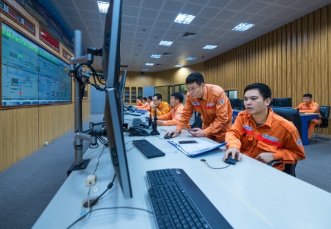 6 tháng đầu năm 2024: EVNGENCO2 quyết tâm “bám máy, giữ lò”, sản xuất đạt hơn 8,3 tỷ kWh điện