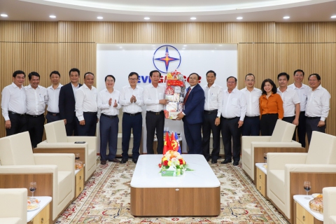 Bí thư Thành ủy Cần Thơ Đỗ Thanh Bình đến thăm, chúc tết Tổng công ty Phát điện 2