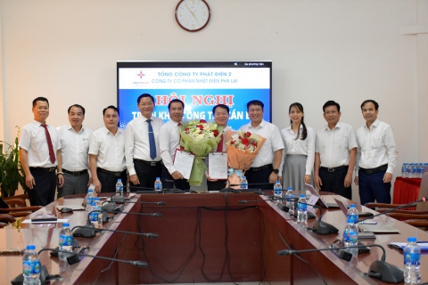 Nhiệt điện Phả Lại: Trao quyết định bổ nhiệm Phó Tổng Giám đốc và Quản đốc Phân xưởng Vận hành 2