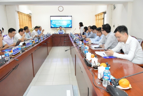 Công ty Cổ phần Nhiệt điện Phả Lại làm việc với Đoàn khảo sát các cơ sở phát thải của Bộ Tài chính