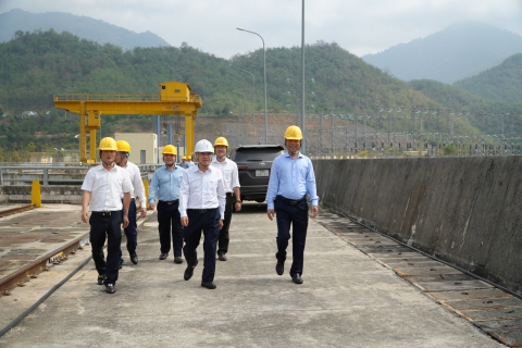 Thủy điện Trung Sơn: EVN kiểm tra công tác đảm bảo cung ứng điện mùa khô, an toàn công trình và phòng chống thiên tai, tìm kiếm cứu nạn năm 2026