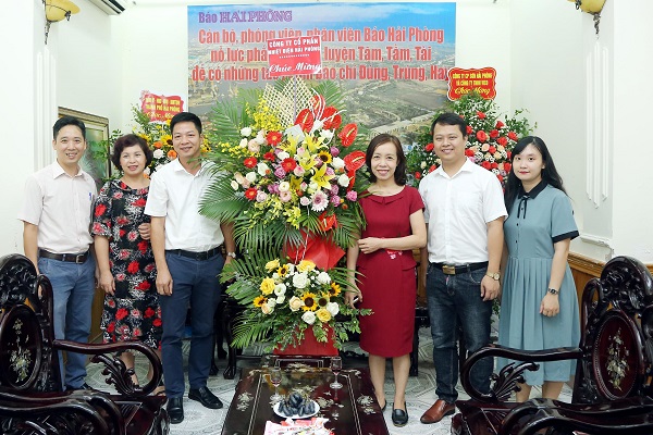 bao chi 2