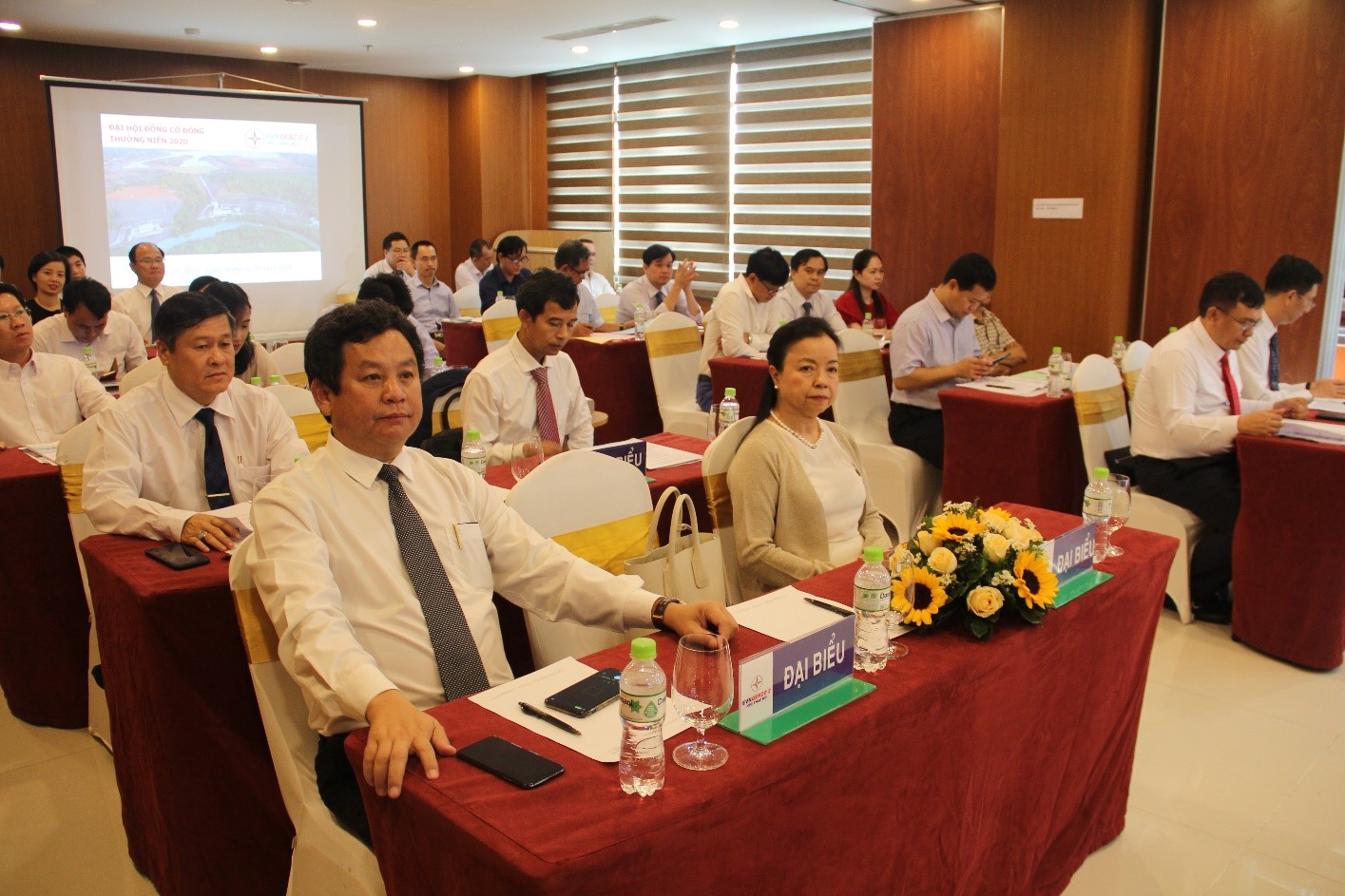 VHDN 4