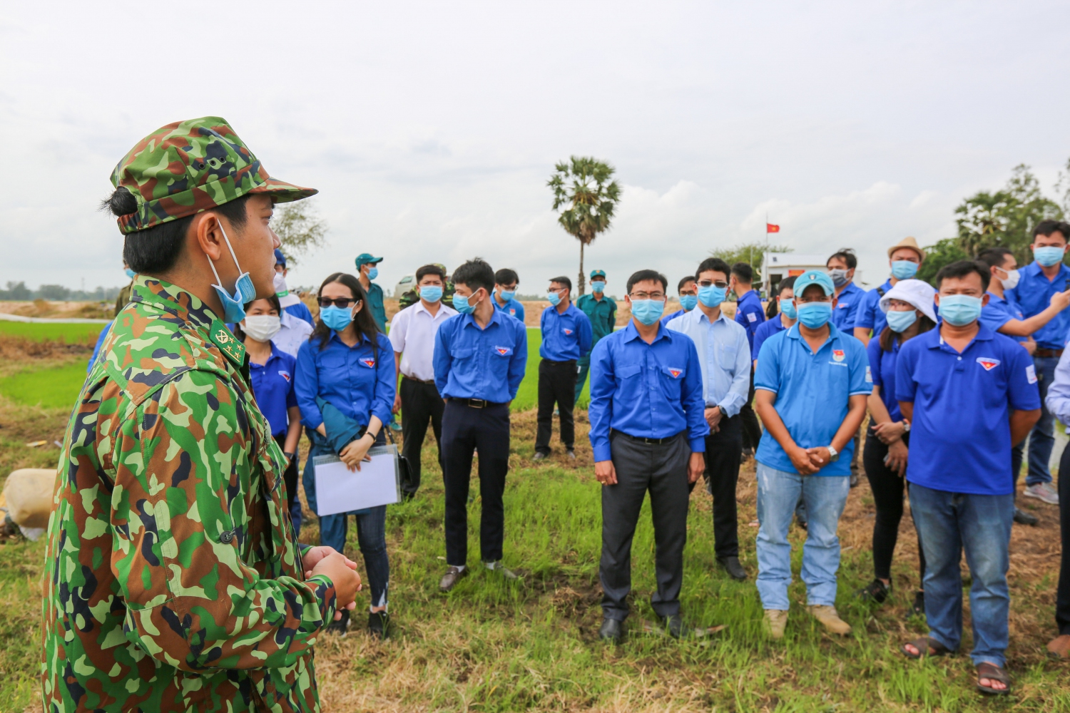 4 Bo doi BP tinh An Giang tuyen truyen ve tuyen bien gioi tinh An Giang va lich su cot moc 286